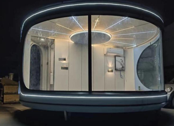 太空艙民宿是一種將科技與住宿體驗(yàn)相結(jié)合的新型民宿形式